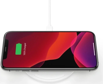 Belkin BoostCharge 10W беспроводная Charging Pad + QC 3.0 wall Charger + cable white